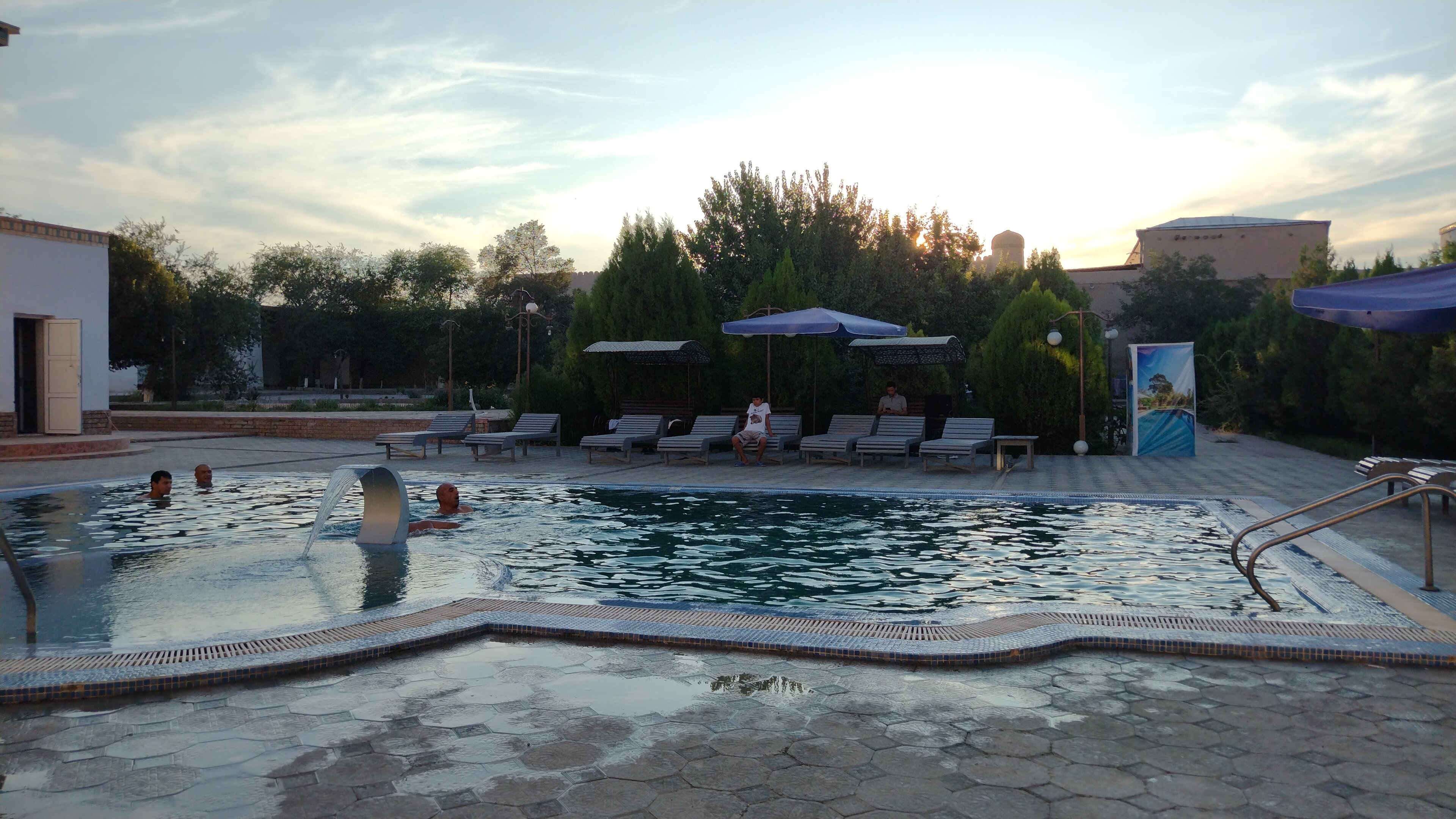 Фото Qibla Tozabog