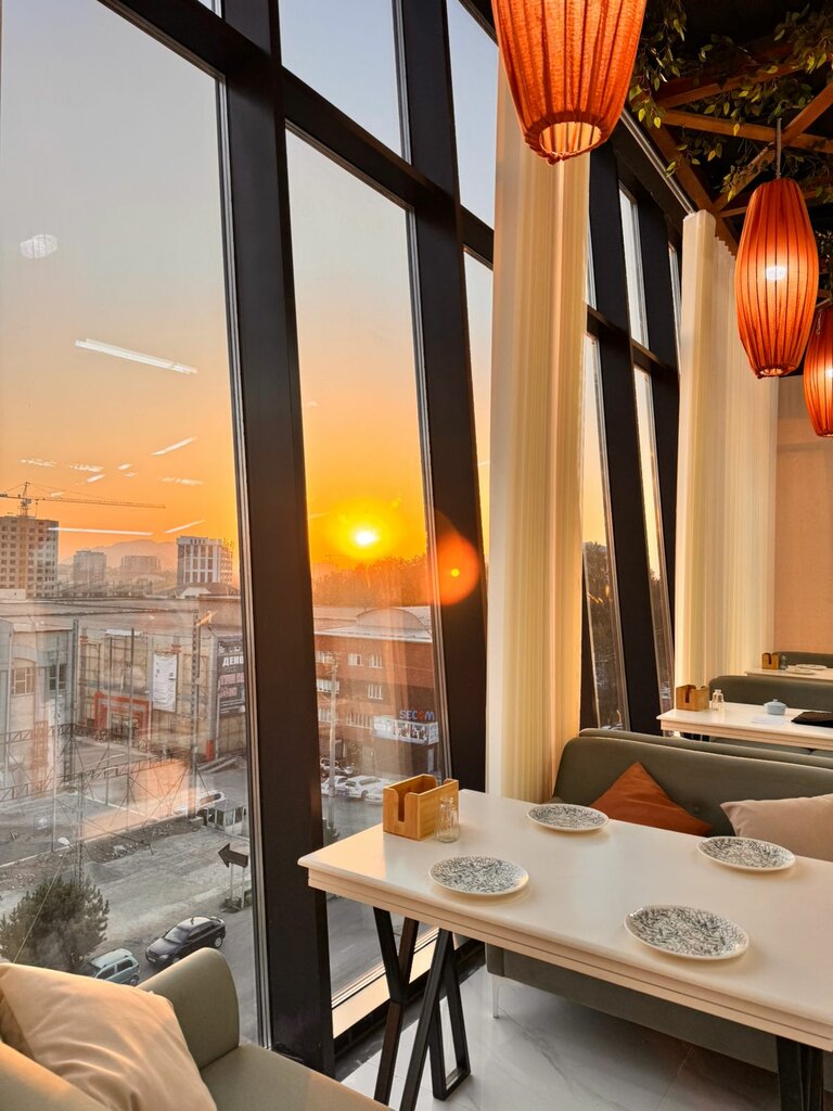 Cafe Ratatouille, Osh, photo