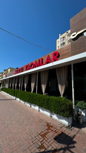 Porno qora yigit birovning xotinini sikadi