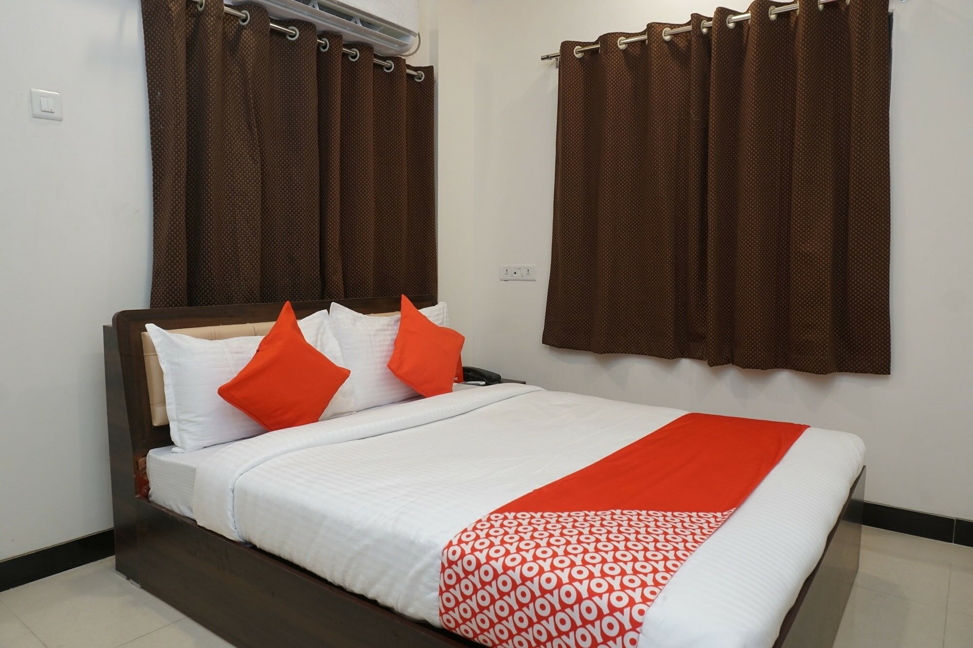 Фото Oyo 22963 White Castle Heritage