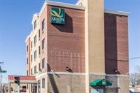 Фото Paramount Inn