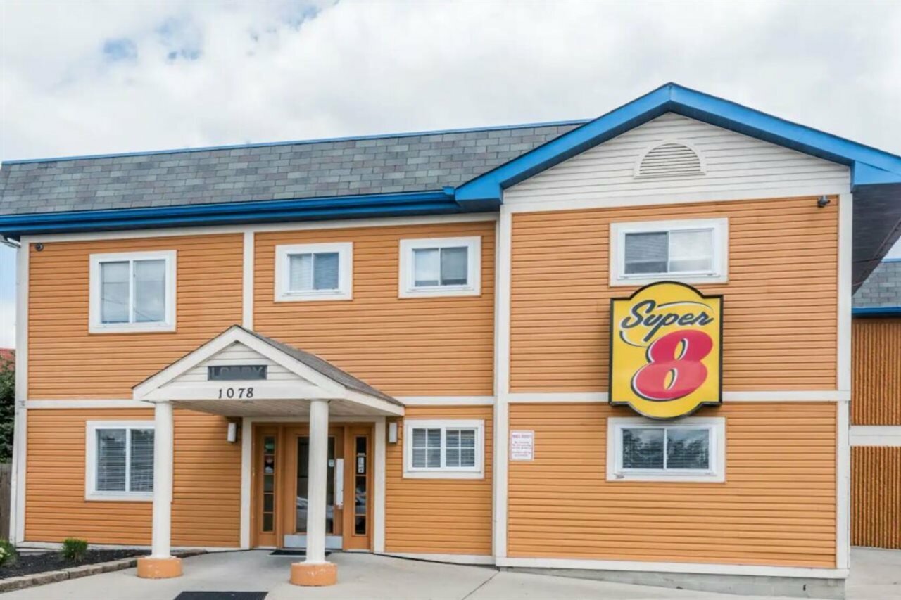 Фото Super 8 by Wyndham Columbus