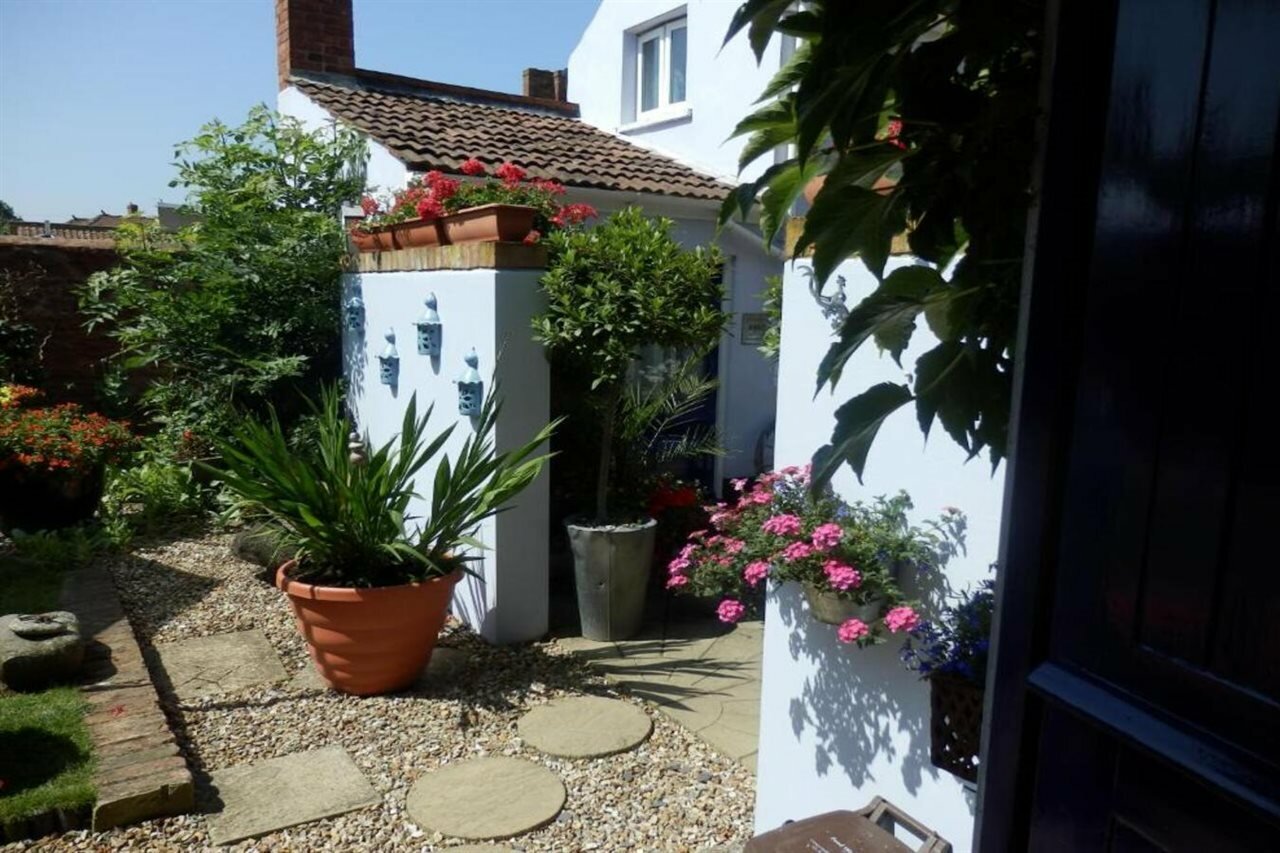 Фото Admiral Blake Guest House