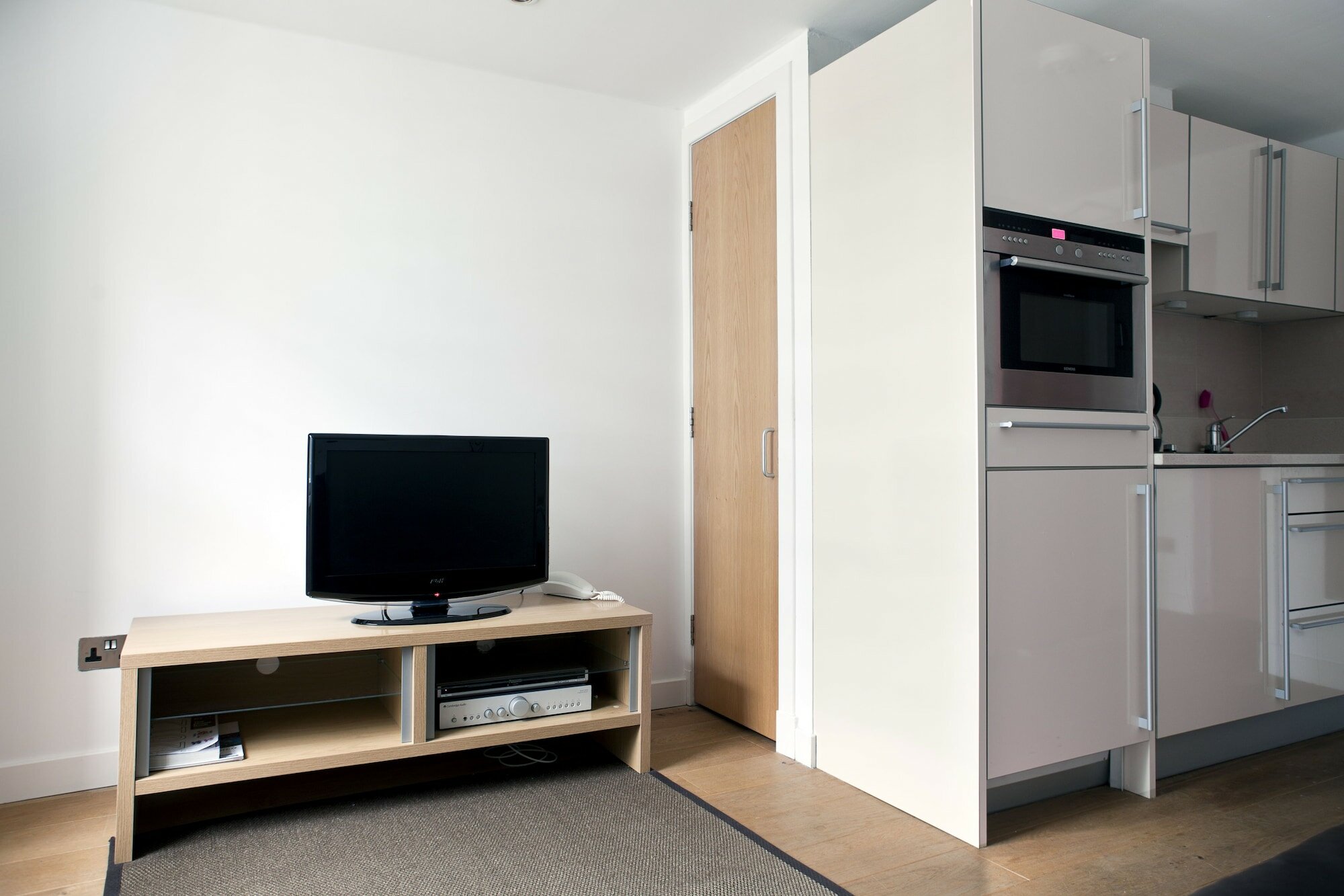 Фото My-Canning Street Apartments