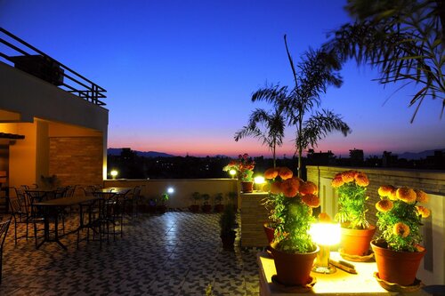 Гостиница Hotel Queens Park в Гандаки