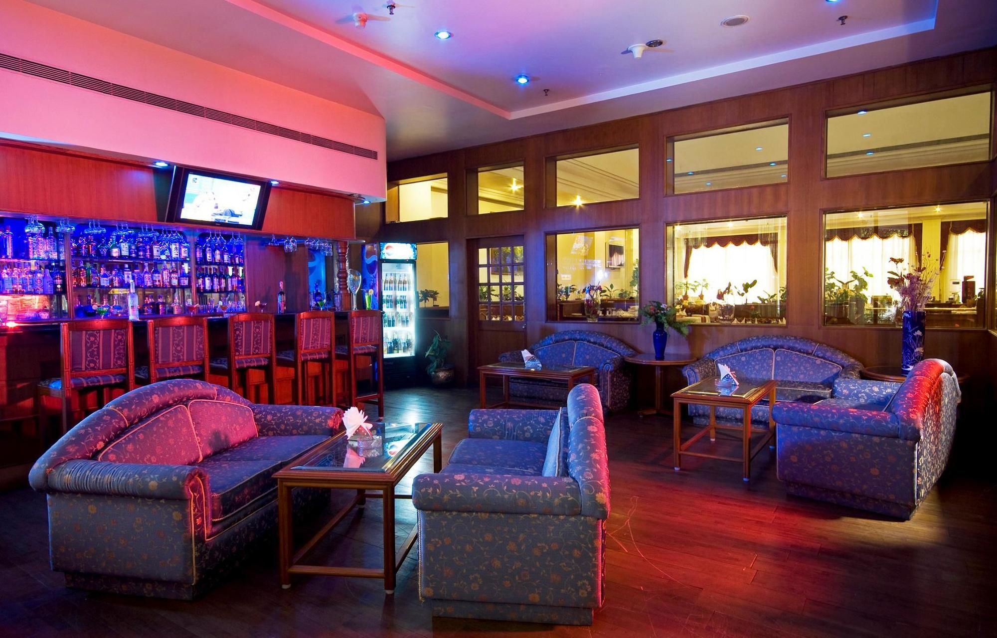 Фото The Capitol Hotel