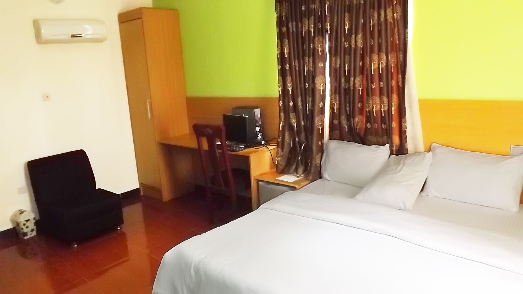 Фото Suncity Hotel