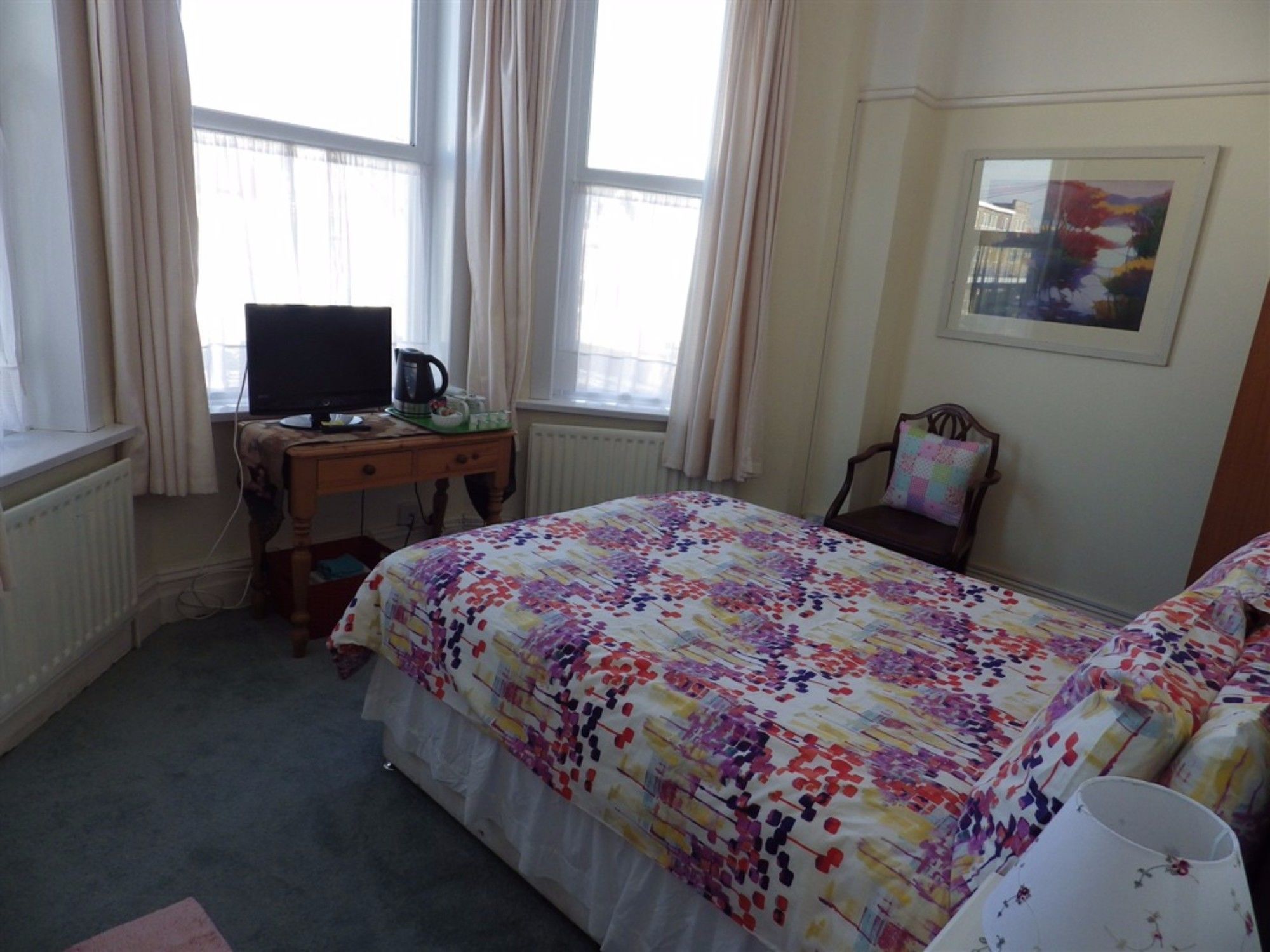 Фото The Ravensbourne Hotel