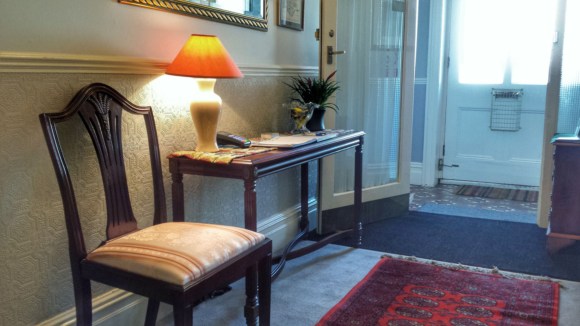 Фото The Ravensbourne Hotel