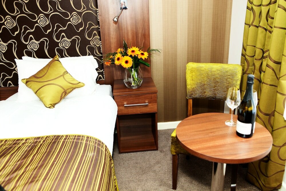 Фото The Collection Hotel Birmingham