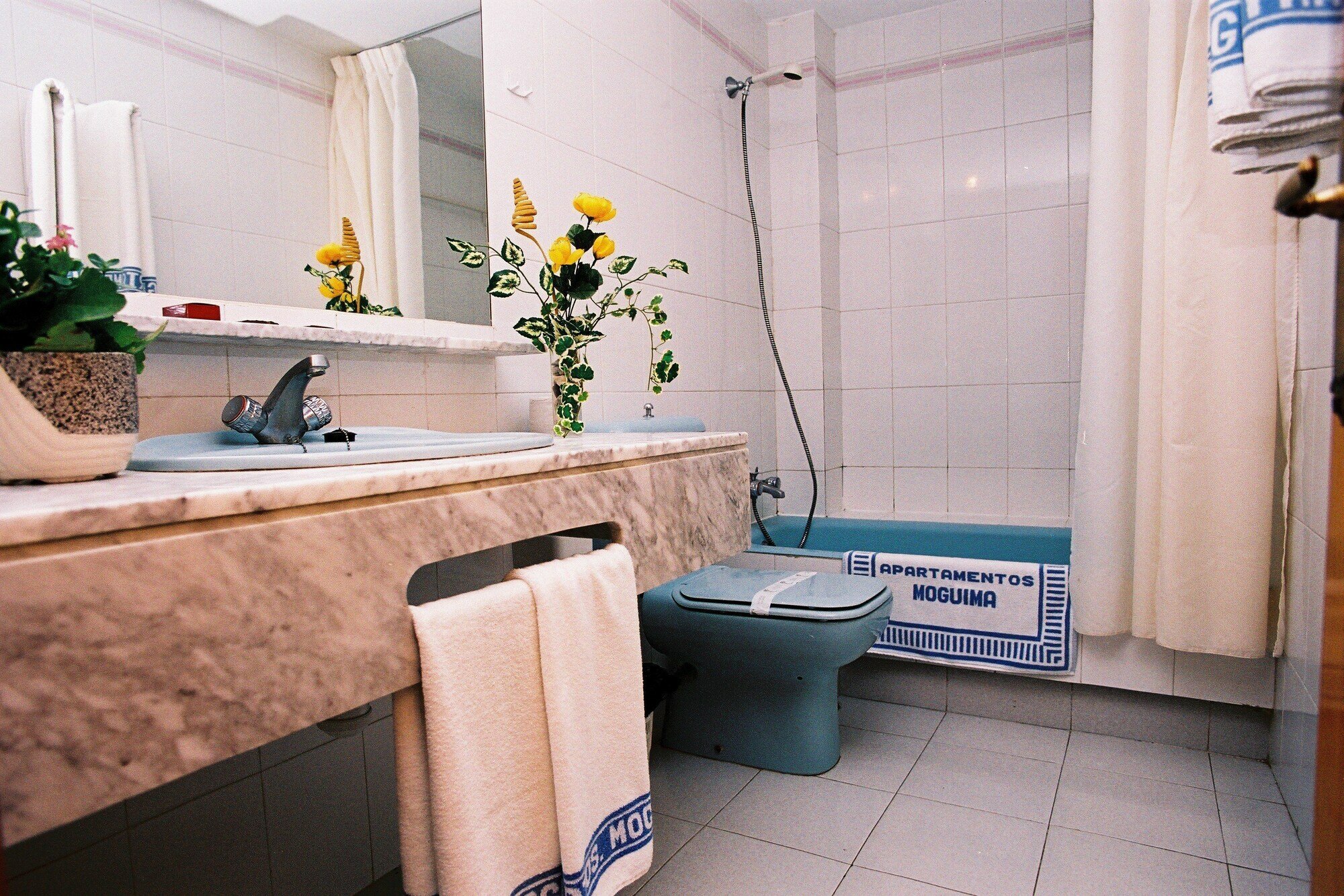 Фото Apartamentos Moguima