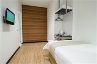 Фото 12fly Hotel