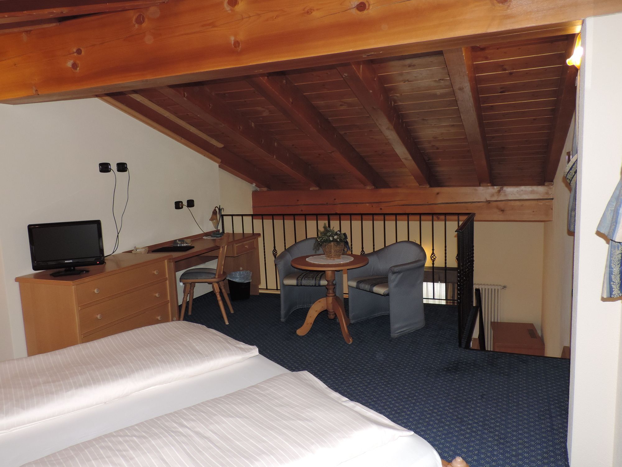 Фото Hotel Flora