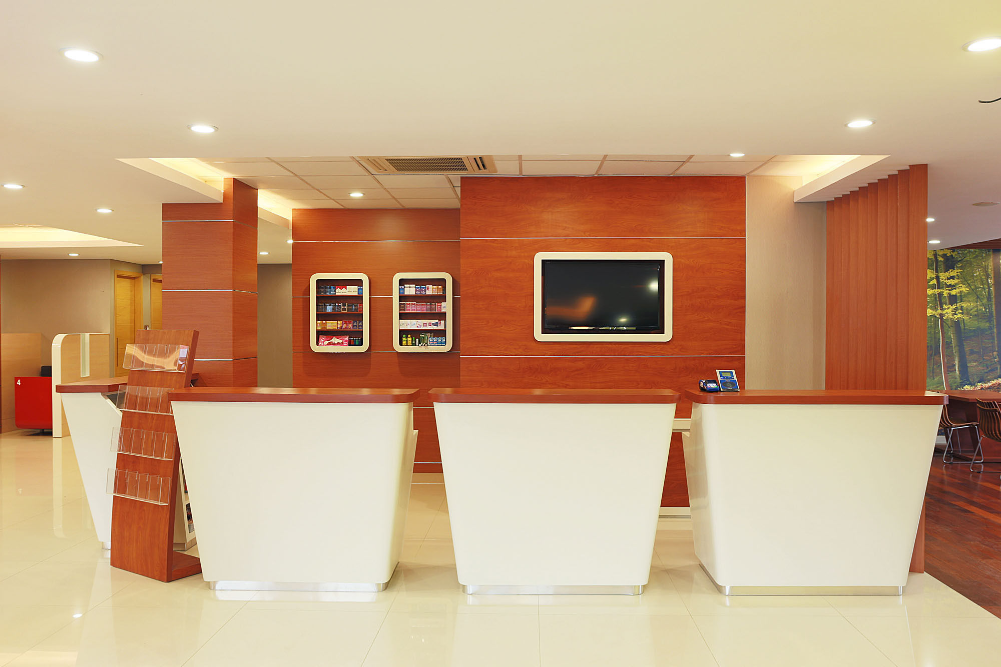 Фото Citihub Hotel @Pecindilan, Surabaya