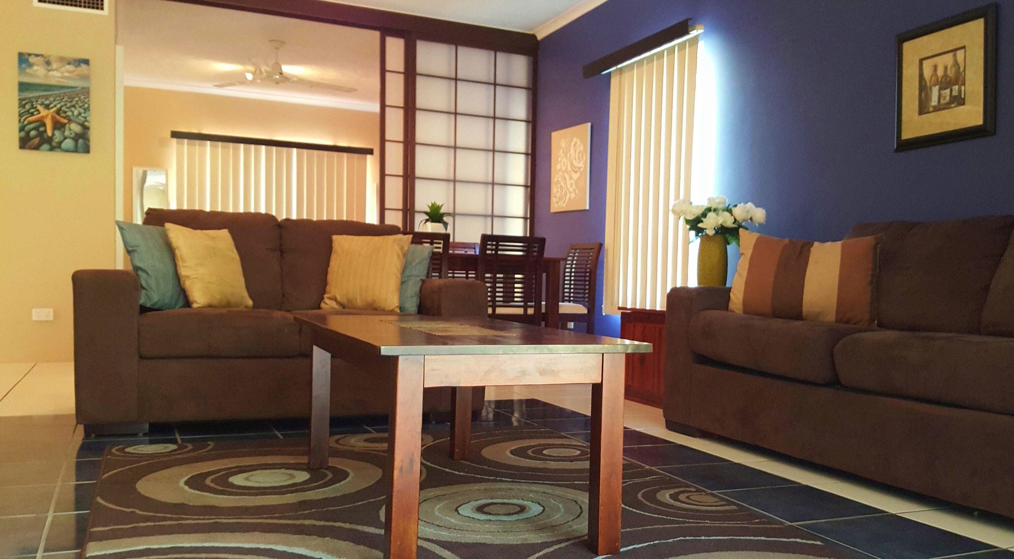 Фото Golden Sands Beachfront Apartment Resort