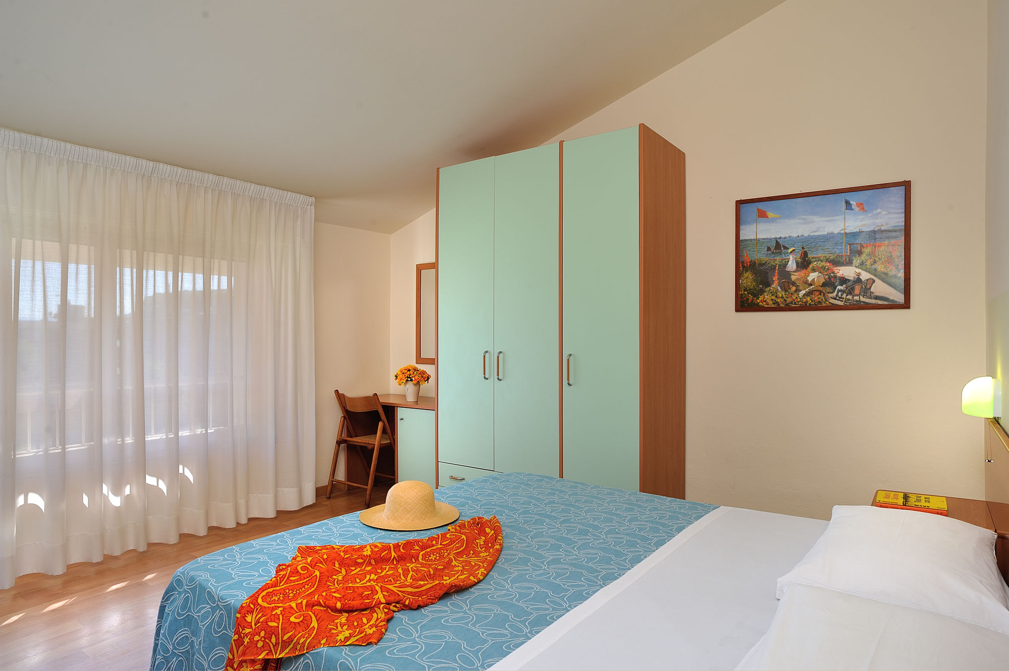 Фото Hotel Capri