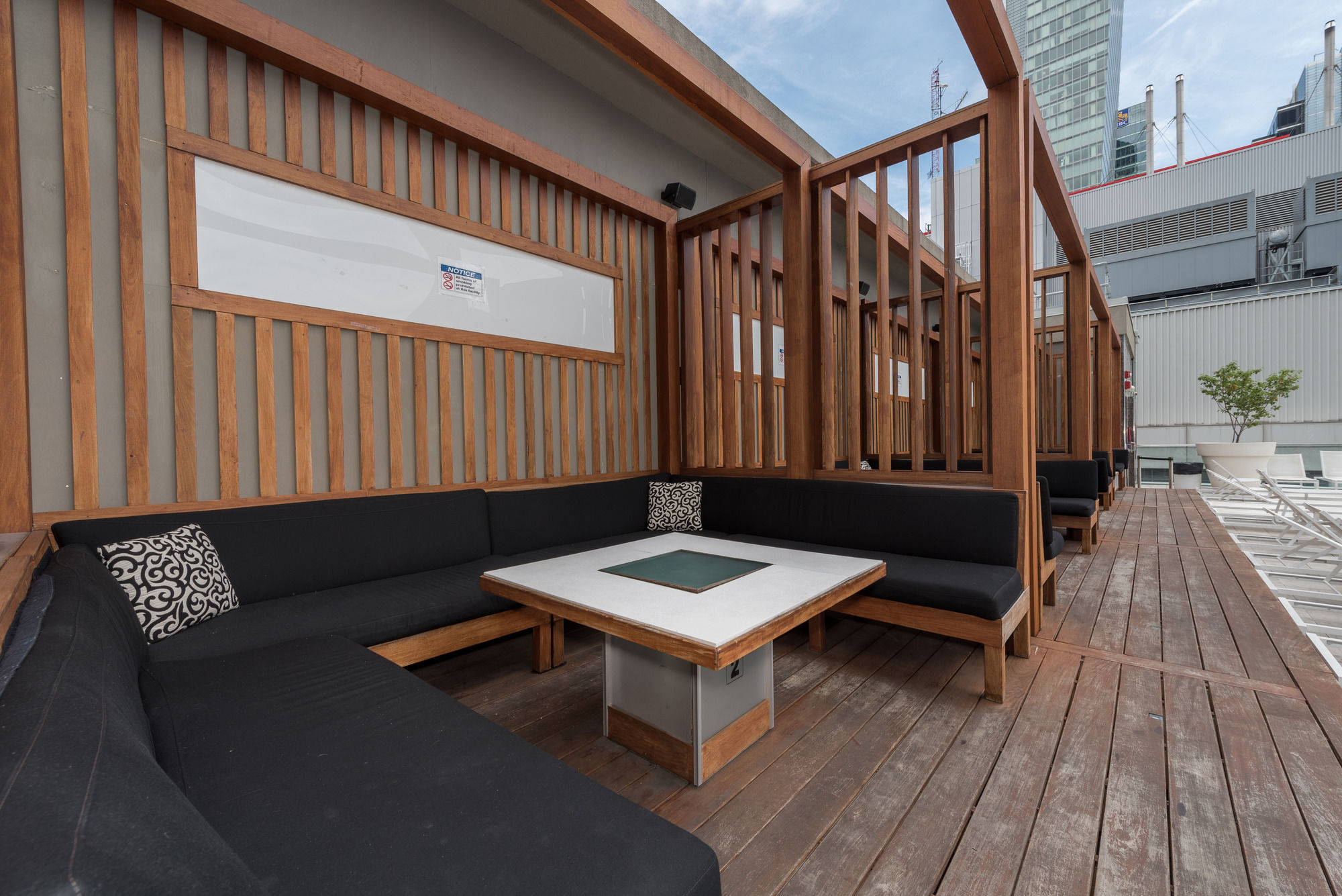 Фото Grand Royal Condos - Cn Tower