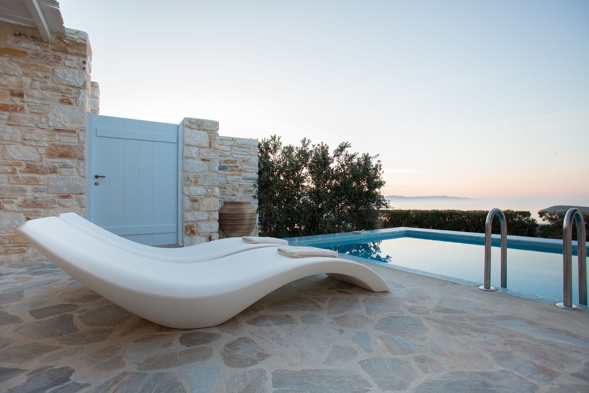 Фото Calme Boutique Hotel Paros- Adults Only