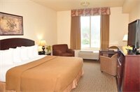 Фото Oxford Suites Spokane Valley