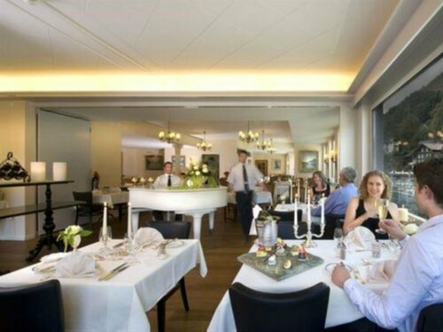 Внешний вид отеля Hotel Du Lac Interlaken в Интерлакене, фото 4