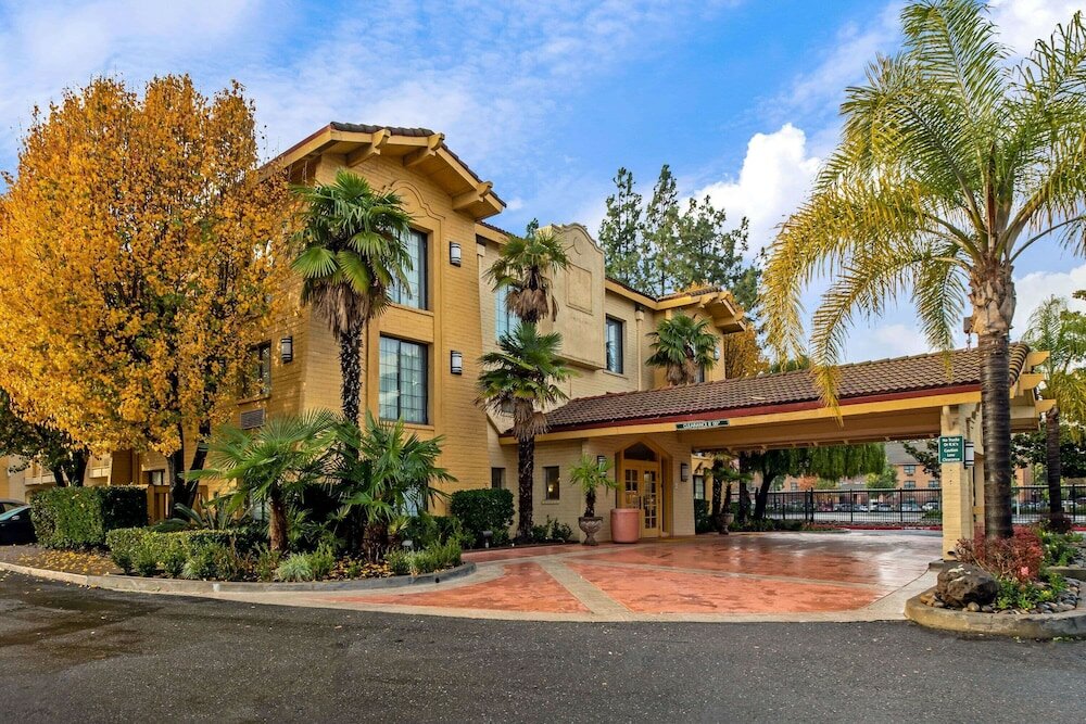 Фото La Quinta Inn by Wyndham Stockton