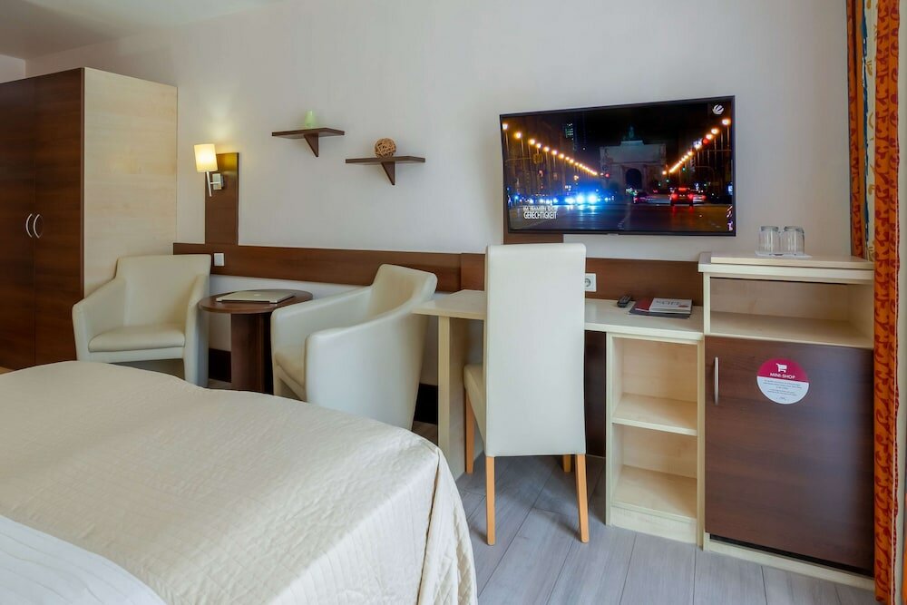 Фото Hotel Astor München