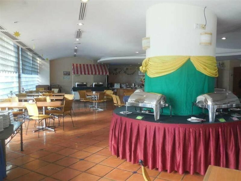 Фото Mandarin Court Hotel Kuala Lumpur