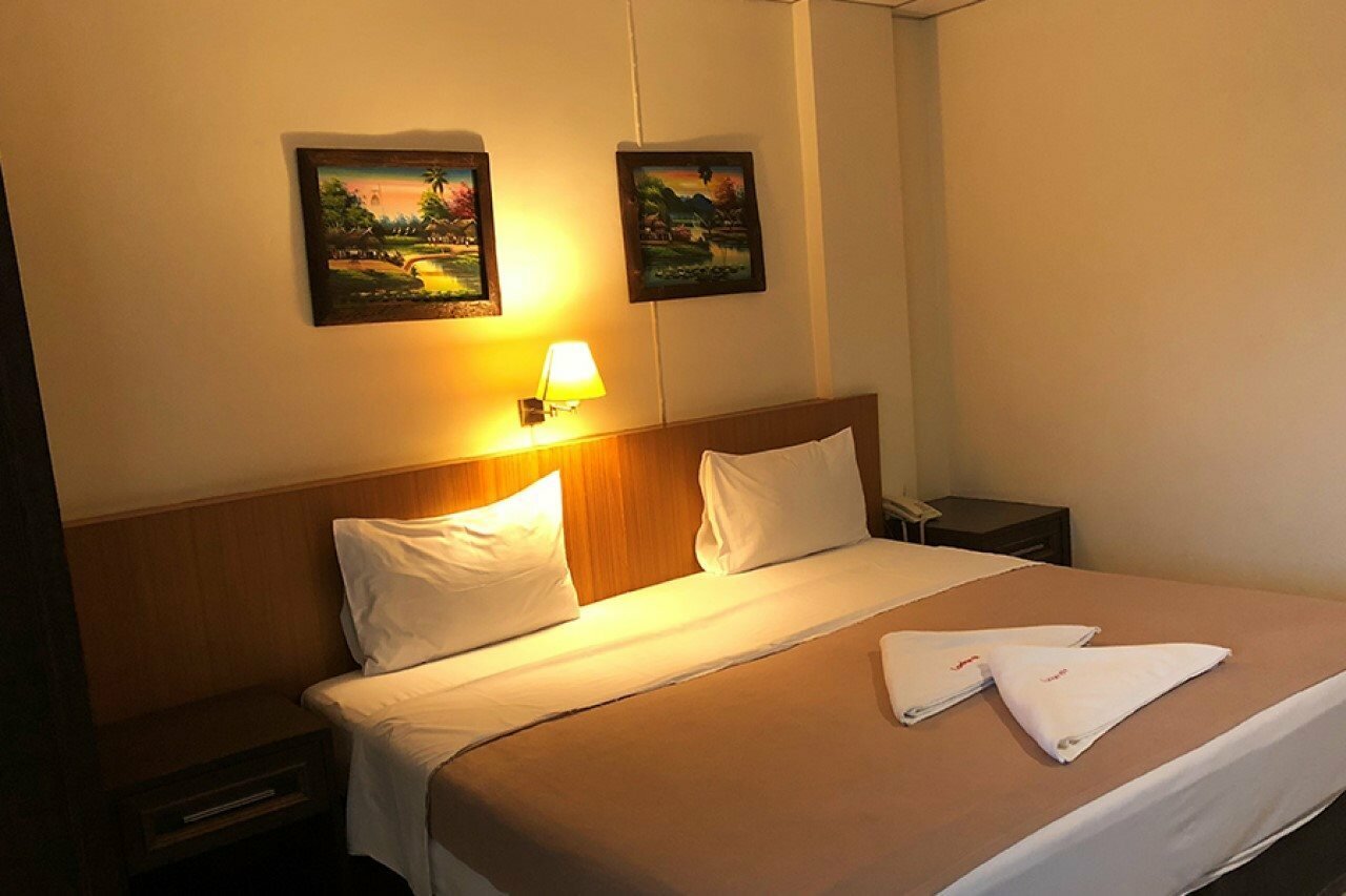 Фото Lodge 61 Bed & Breakfast Hotel