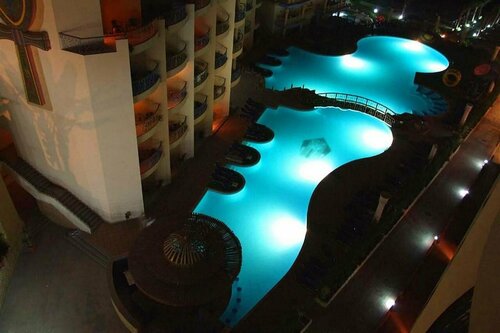Гостиница Sphinx Aqua Park Beach Resort в Хургаде