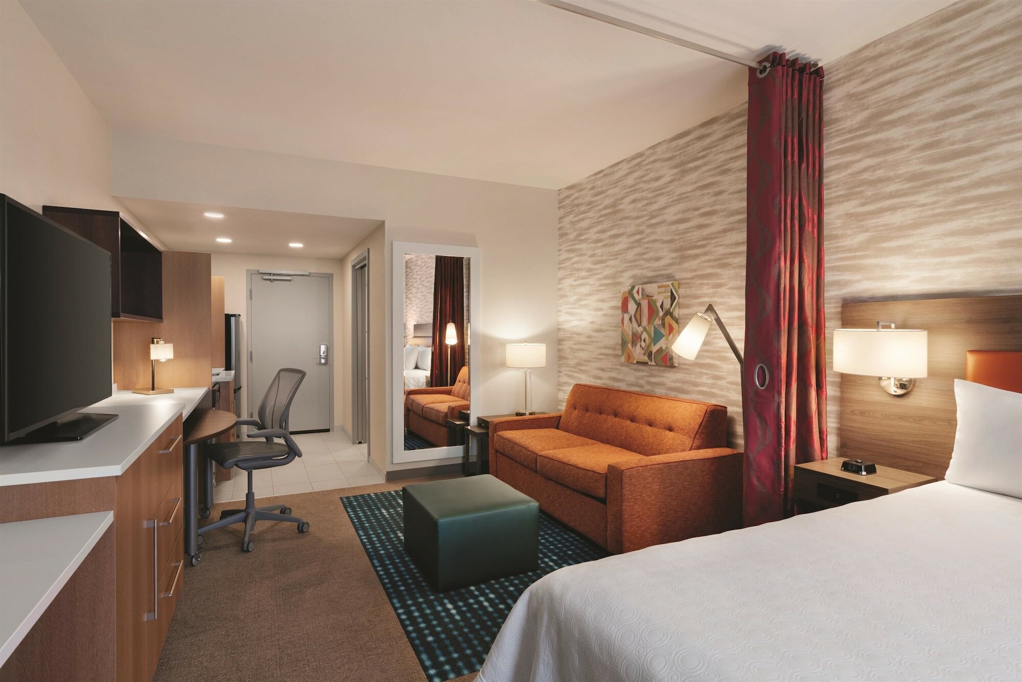 Фото отеля 2