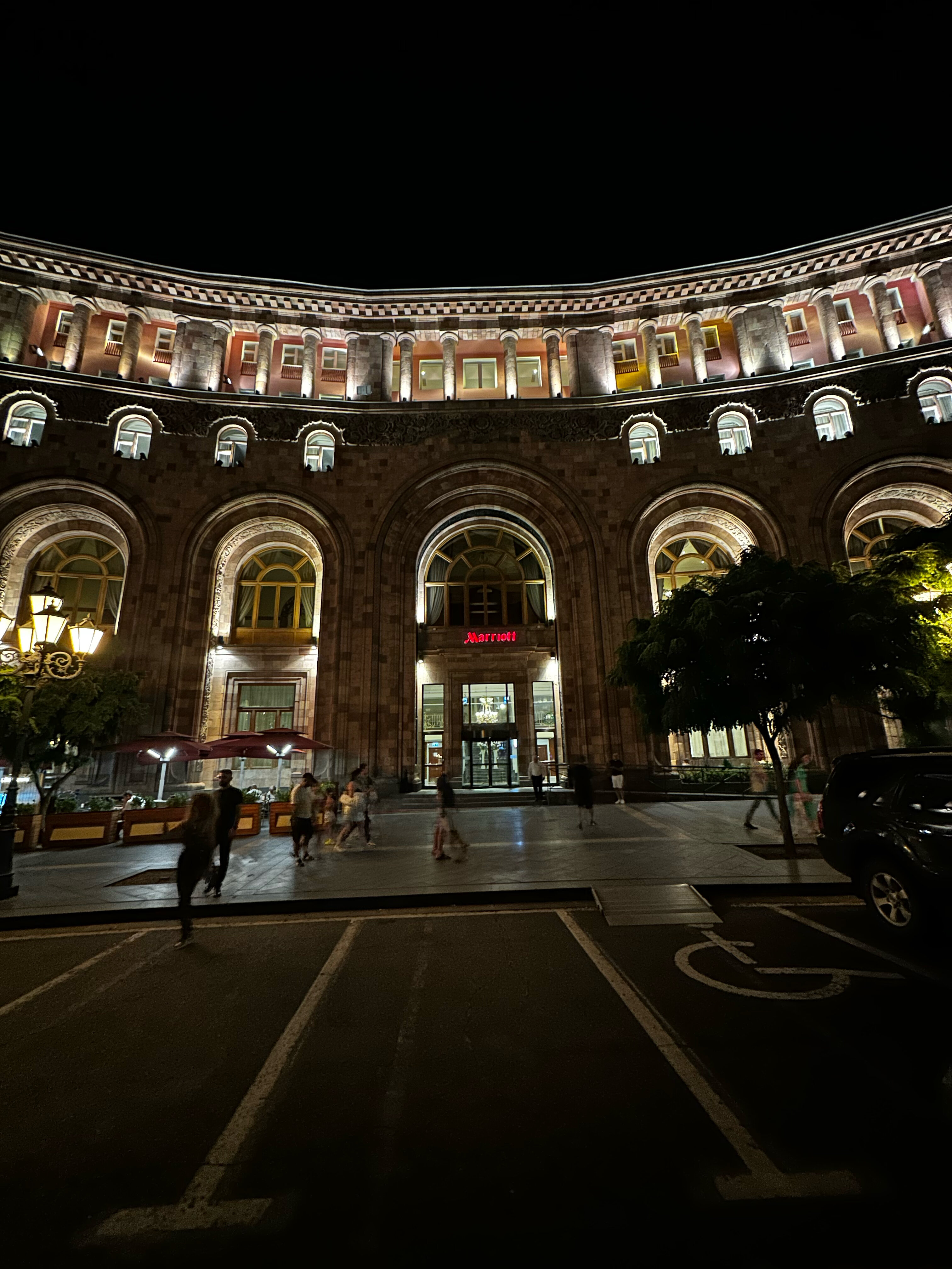 Фото Armenia Marriott Hotel Yerevan
