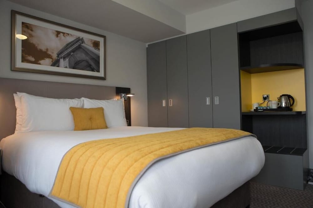 Фото Maldron Hotel Pearse Street