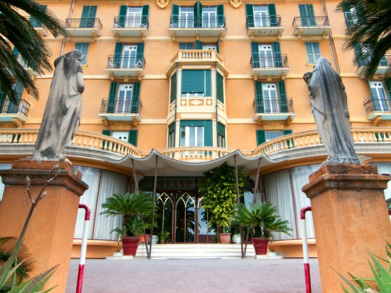 Фото Grand Hotel Londra