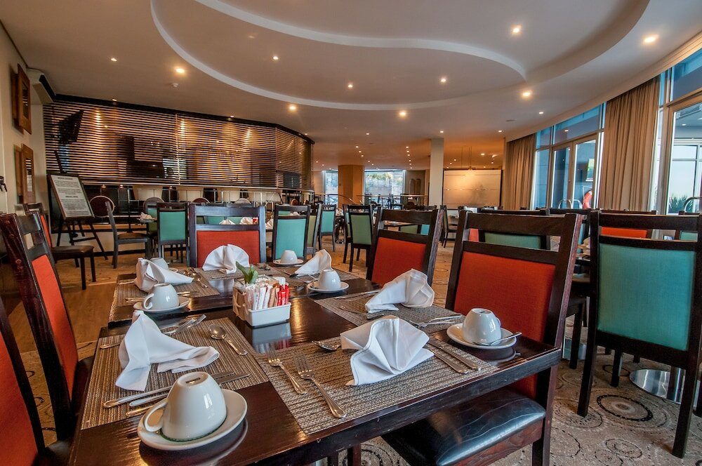 Фото The Paxton Hotel