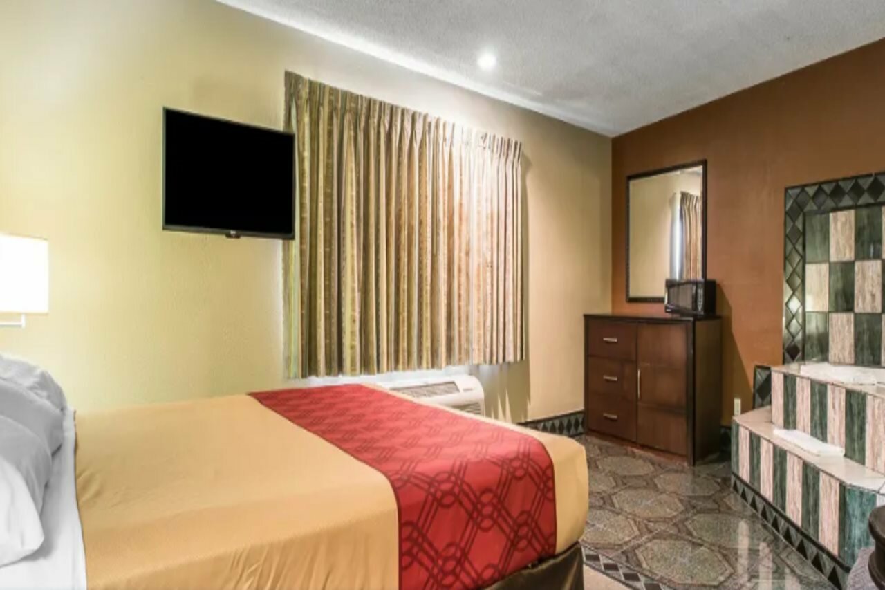 Фото Baymont by Wyndham Ontario