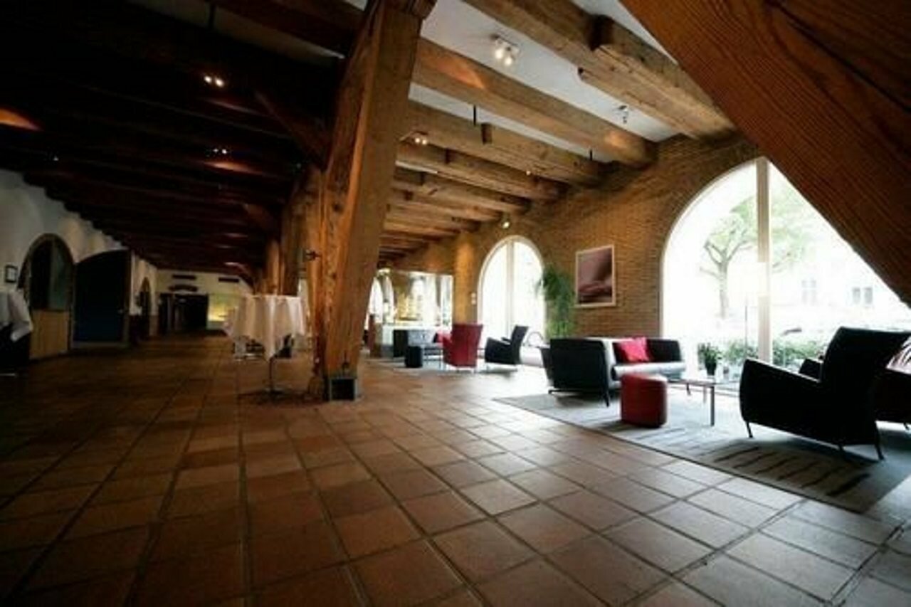 Фото Admiral Hotel