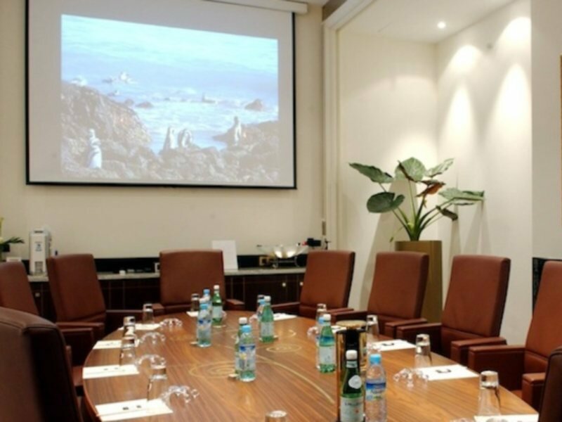 Фото DoubleTree by Hilton Brussels City