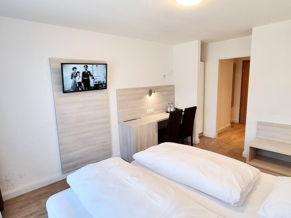 Фото Adler Hotel Frankfurt