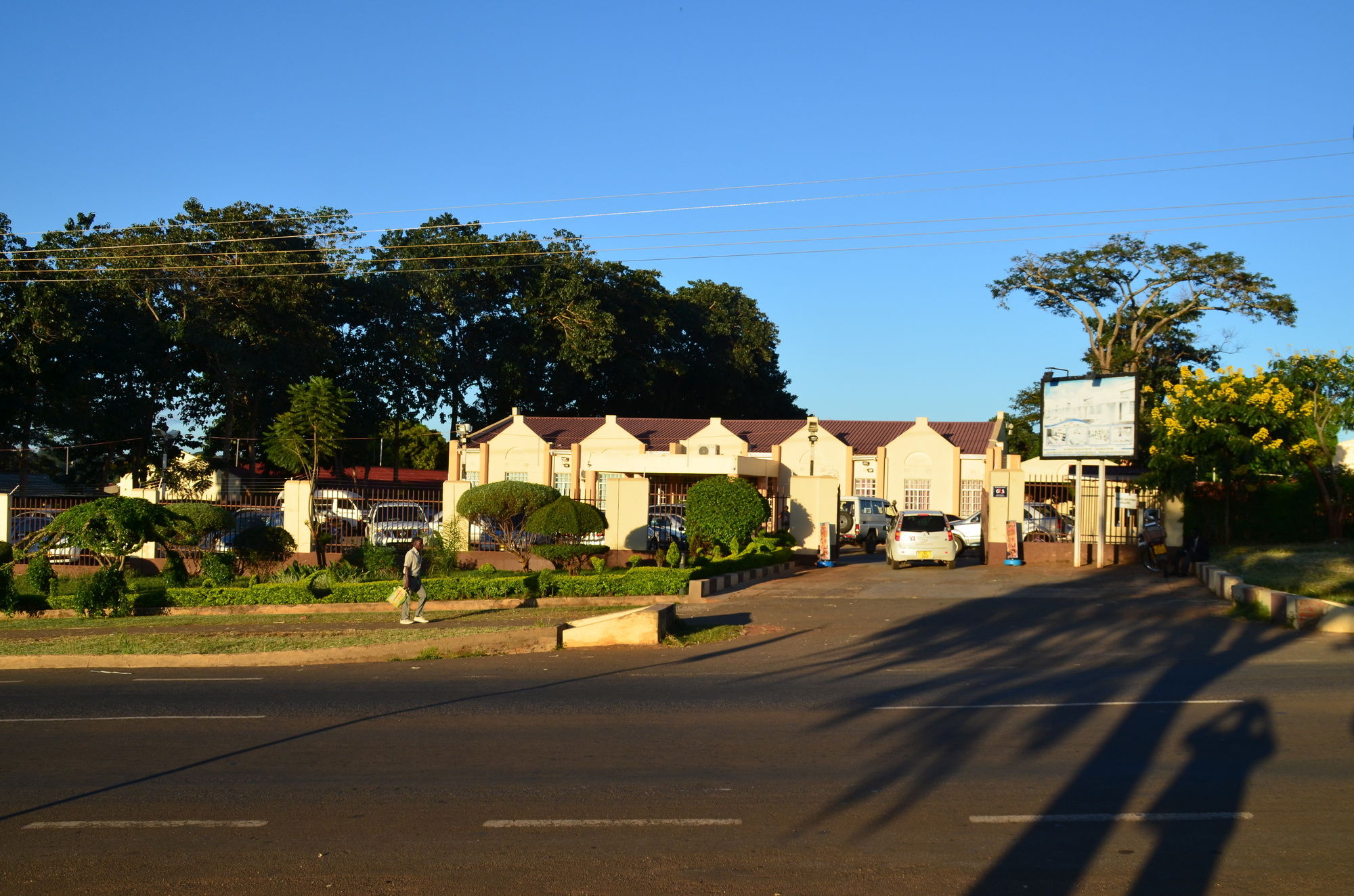Фото Riverside Hotel and Conference Centre