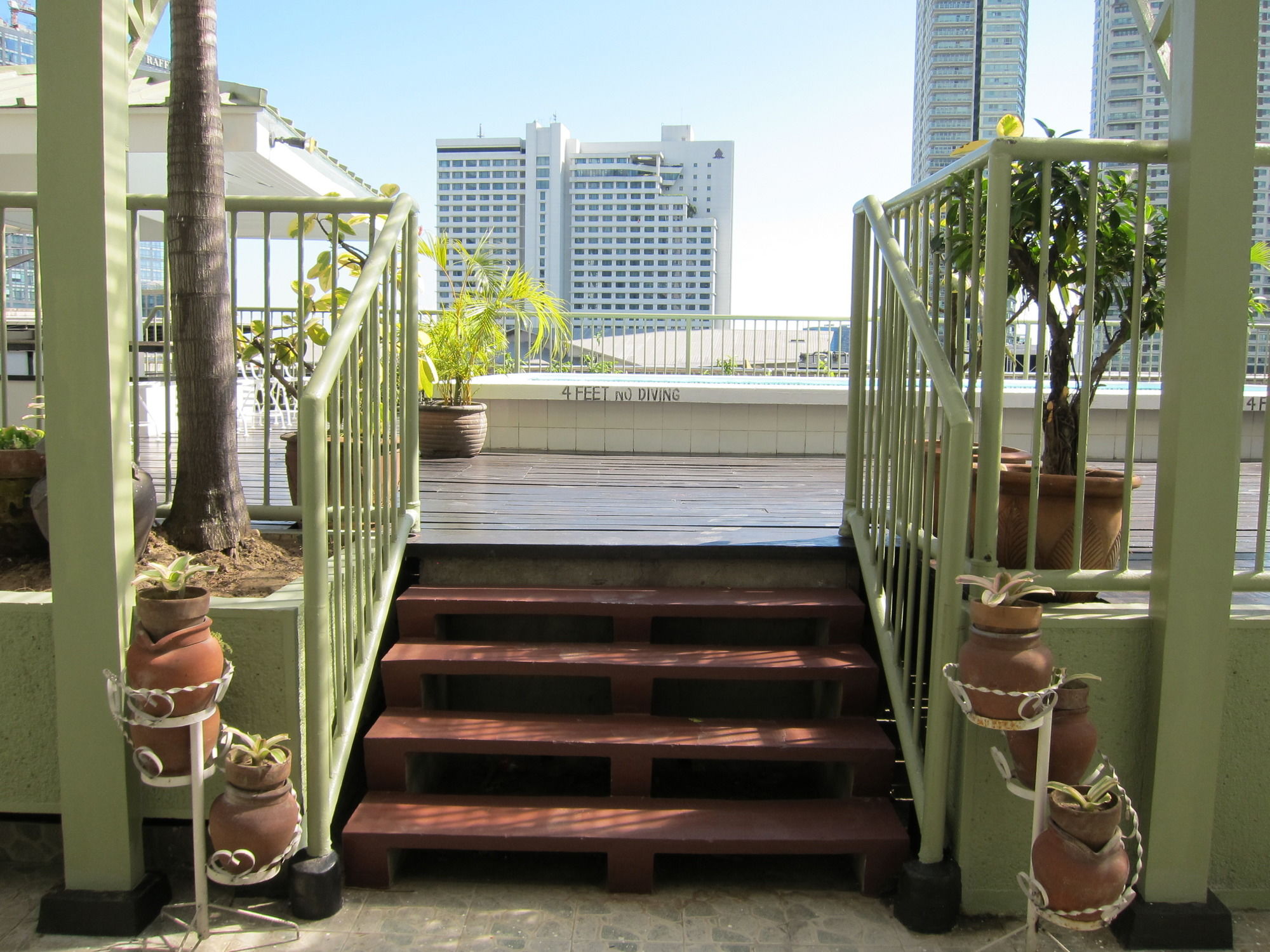 Фото The Charter House