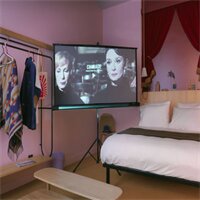 Фото Mob Paris Les Pouches