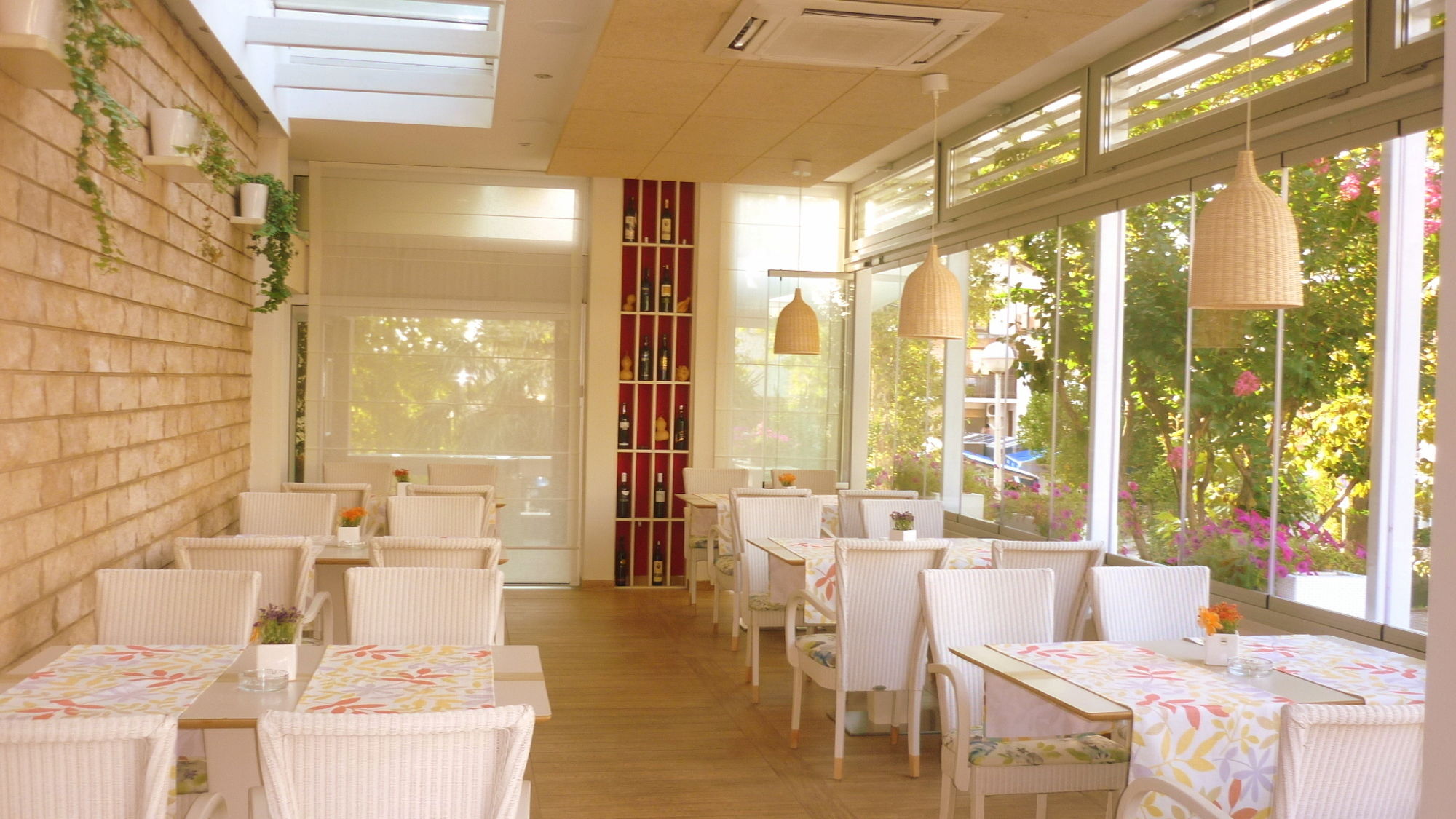 Фото Hotel Brotnjo