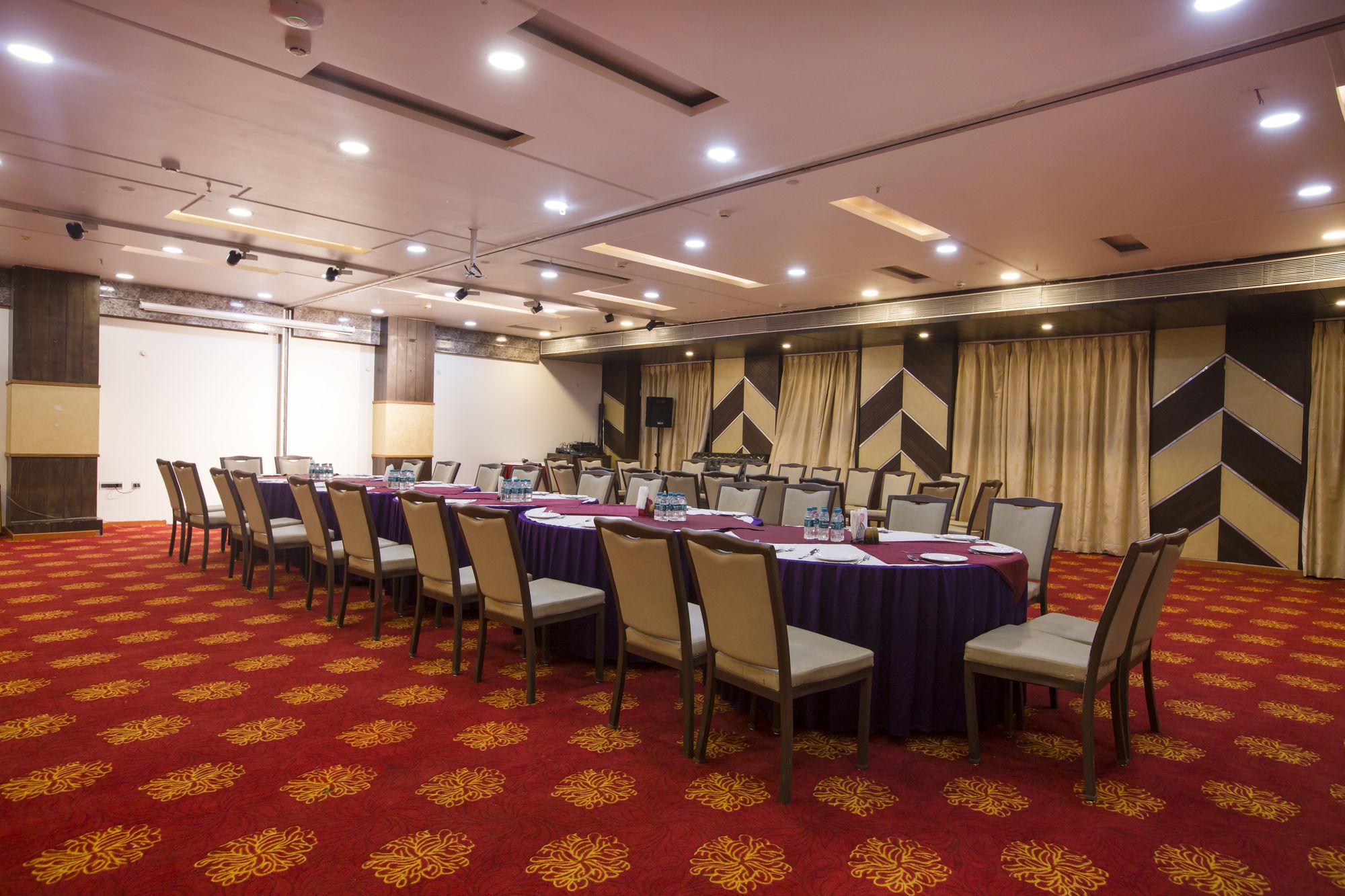 Фото Hotel Shubh Inn