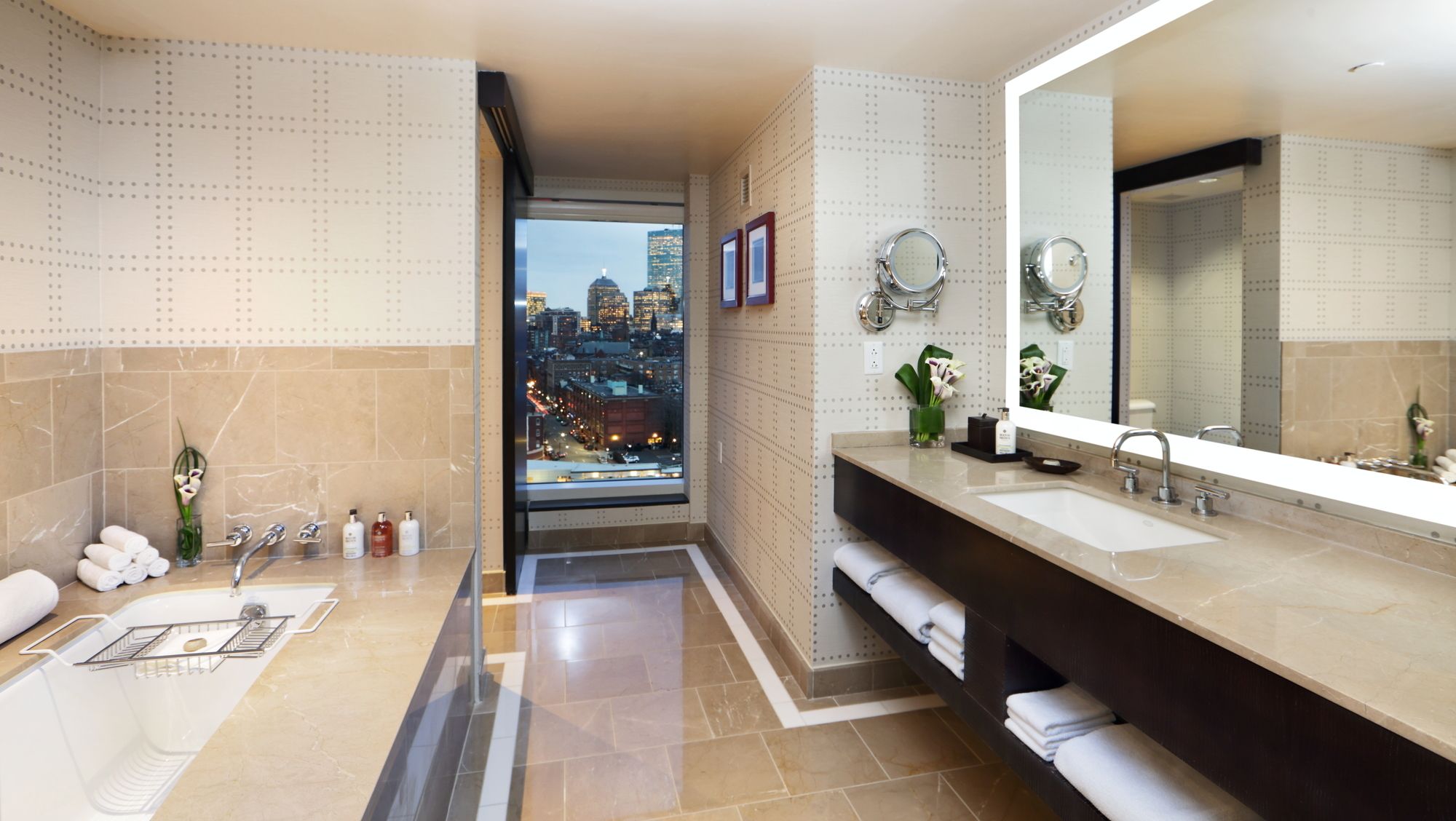 Фото The Liberty, a Marriott Luxury Collection Hotel, Boston