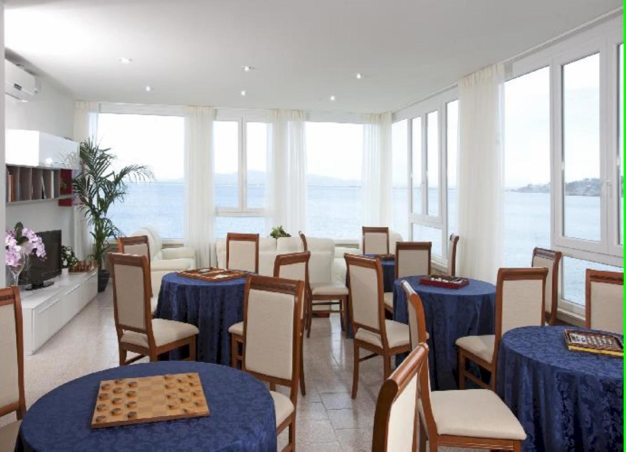 Фото Hotel La Caletta