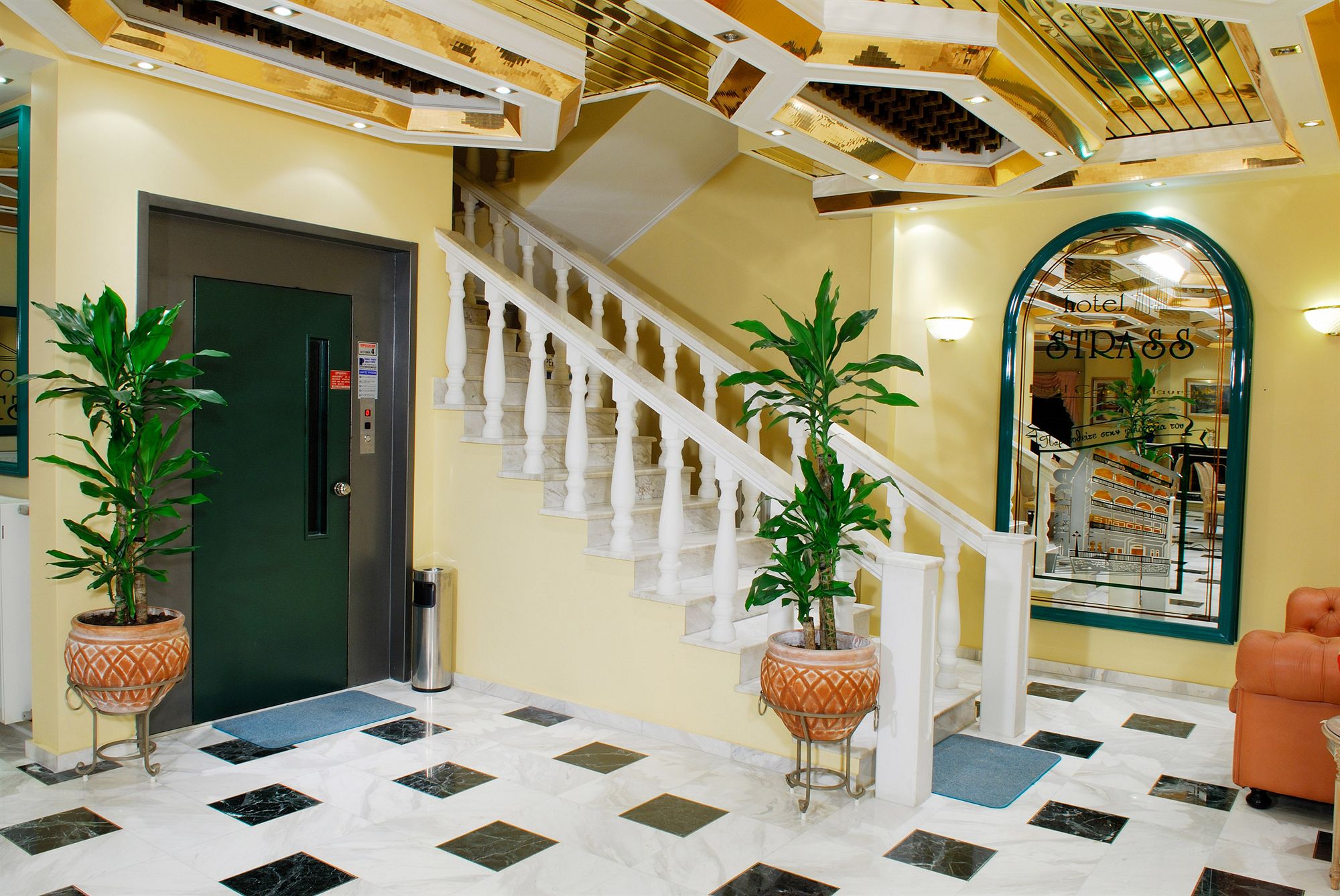 Фото Hotel Strass