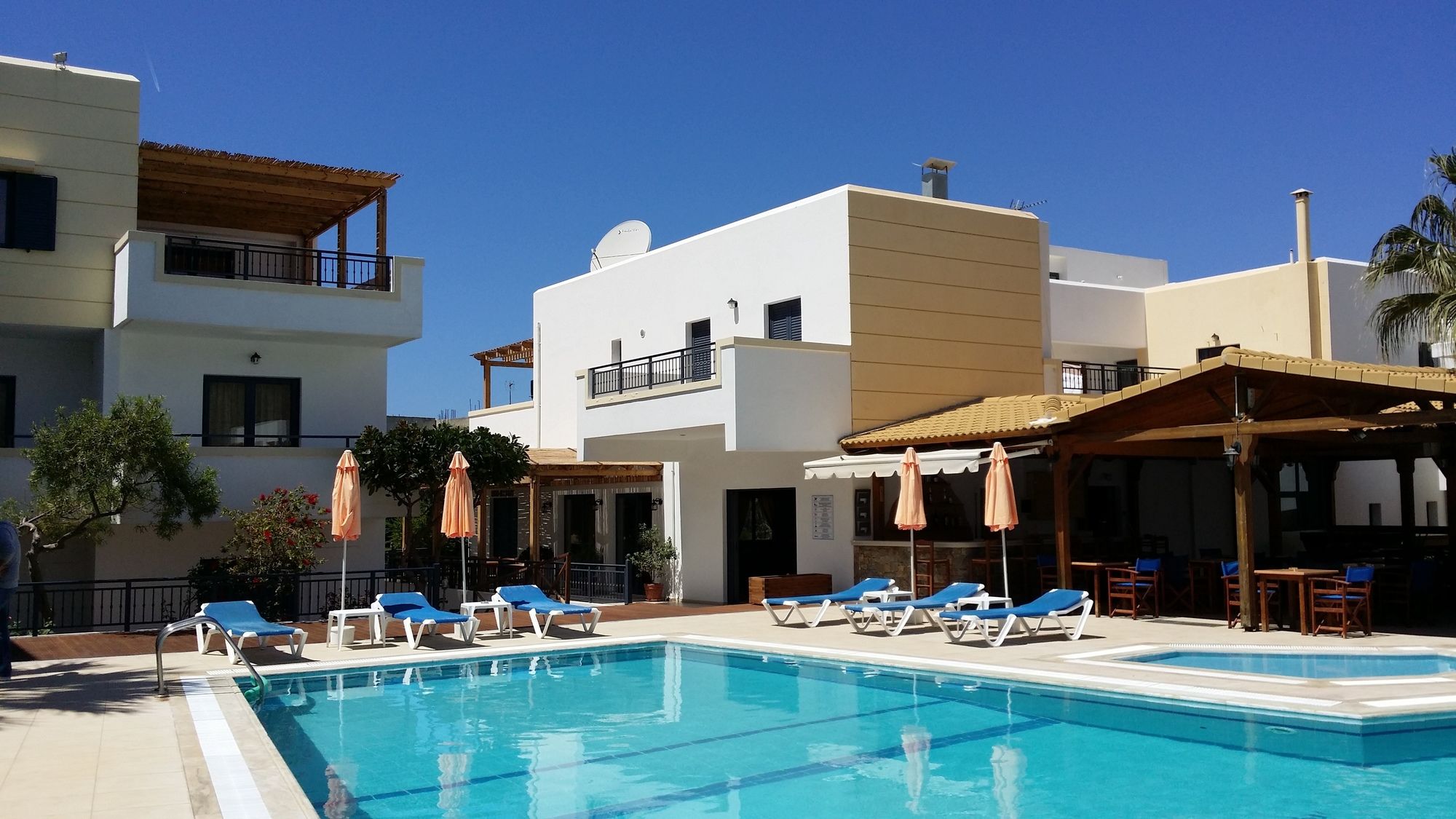 Фото Angelika Aparthotel