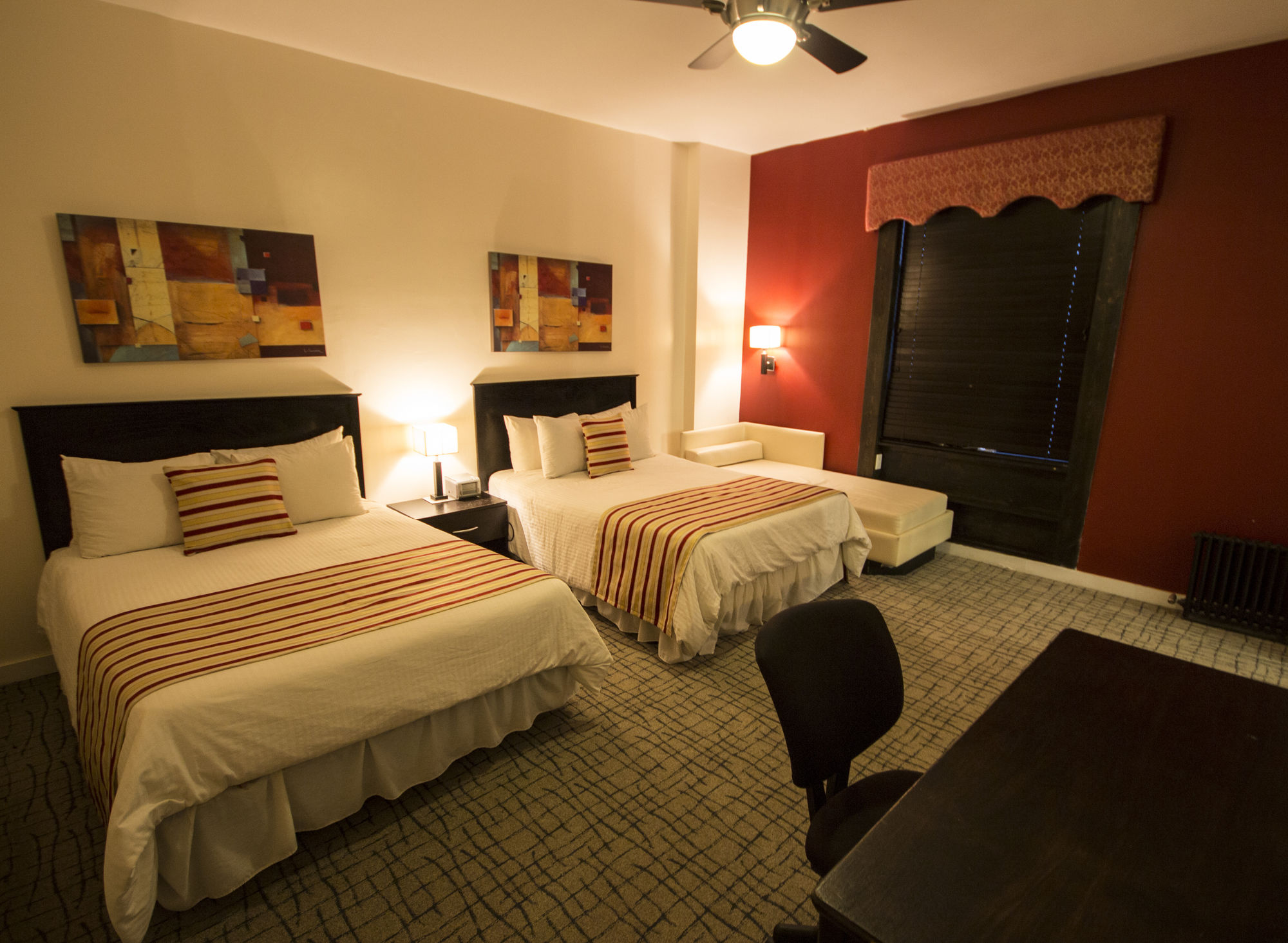 Фото Royal Park Hotel