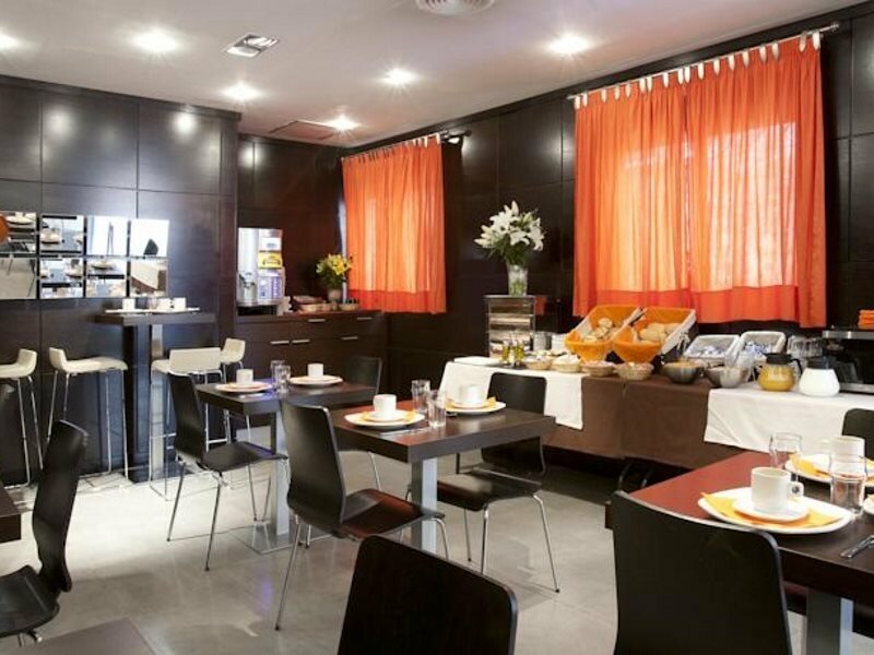 Фото Los Girasoles