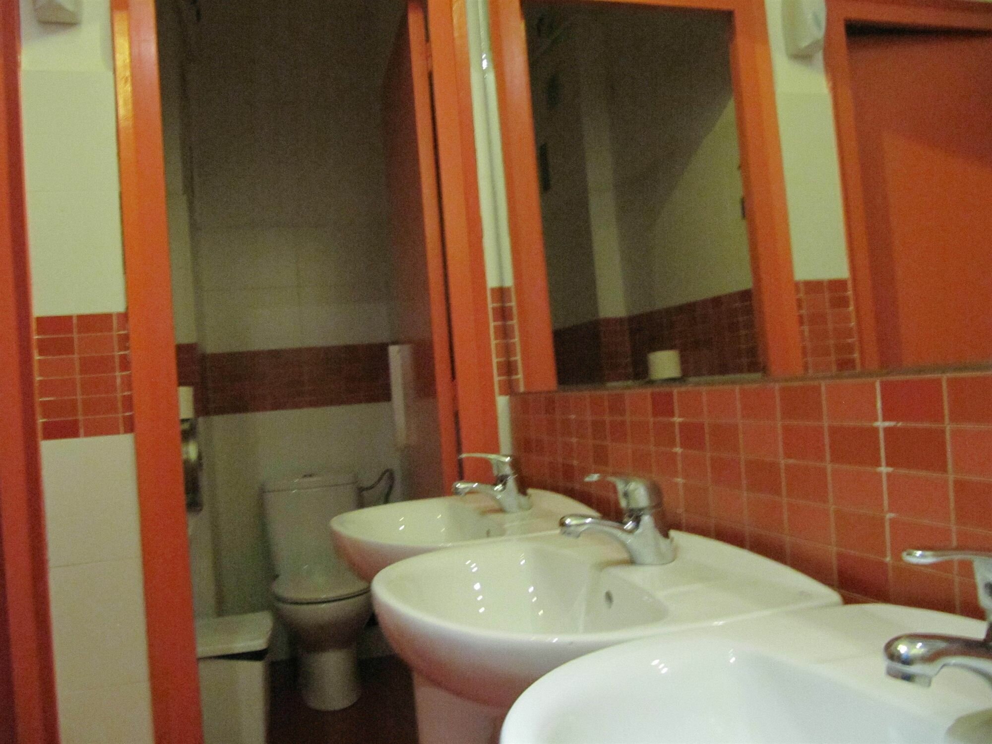 Фото Yellow Nest Hostel Barcelona